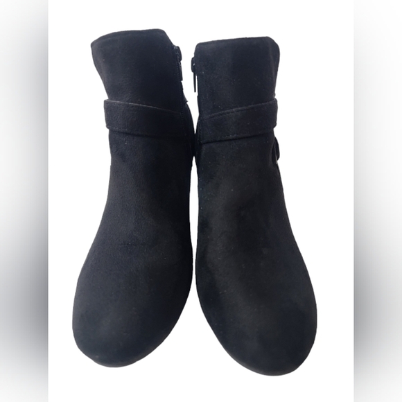 Alexis Bendel woman's size 9 Heeled (3") zip-up boots. - Picture 7 of 10